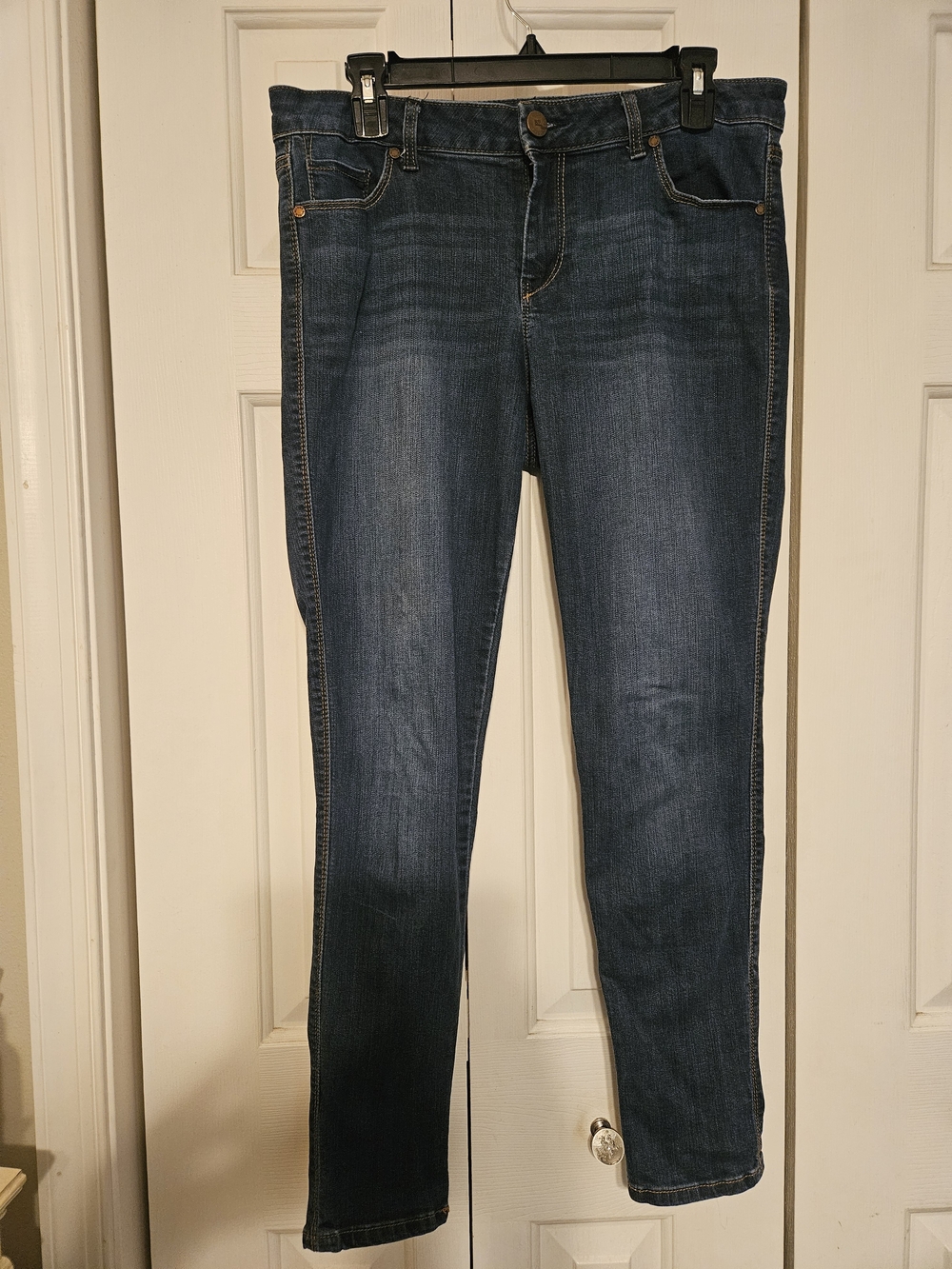 1822 Denim Women's Dark Blue Skinny Jeans